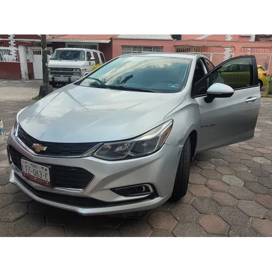 Chevrolet Cruze 1.4 Ls Mt