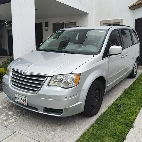 Chrysler Town & Country 2009 3.3