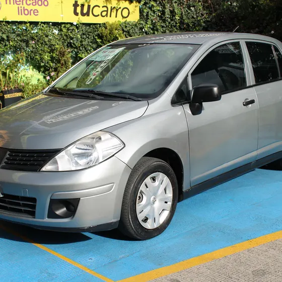 Nissan Tiida 2012 Mio 1.8 Mt