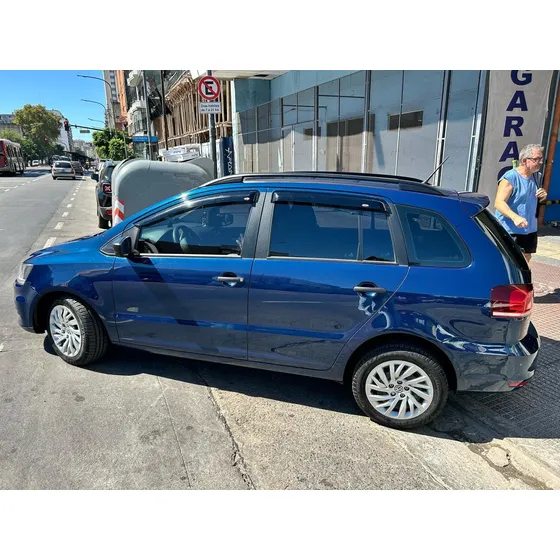 Volkswagen Suran 1.6 Comfortline 101cv