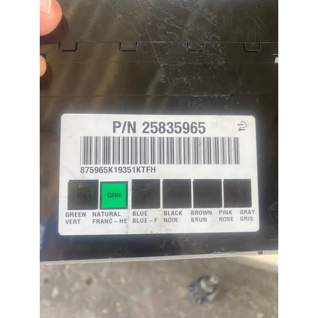 Módulo De Carrocería Chevrolet Silverdo Usado P/n 25835965