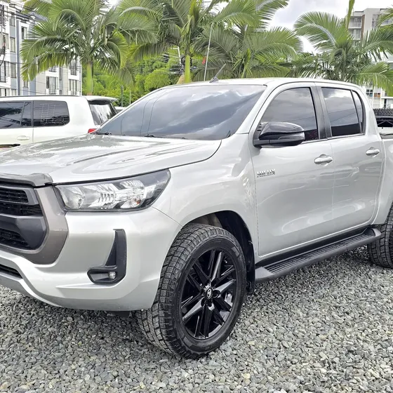 Toyota Hilux 2022 2.4 Diésel 4x4