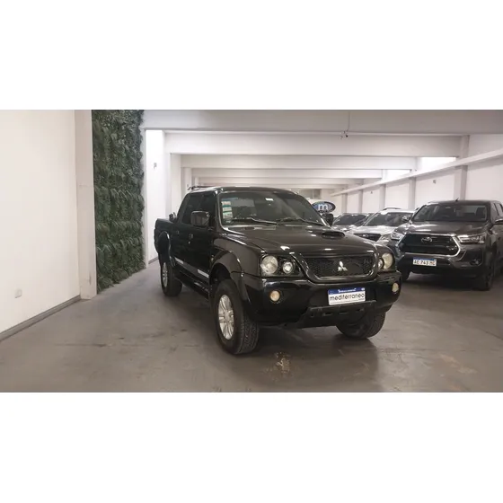 Mitsubishi L200 2.5 Sport Hpe Cab Doble 4x4
