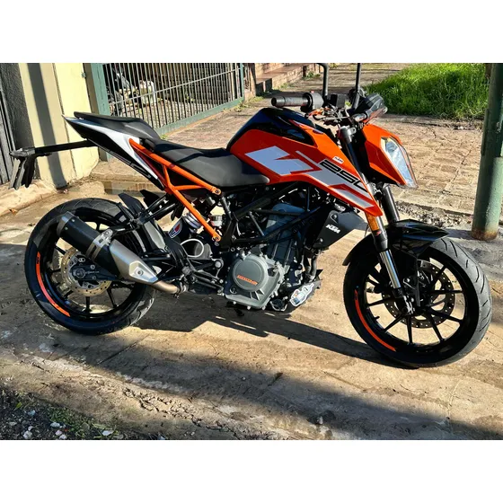 Ktm Duke 250. Segundo Dueño. Bien Cuidada. Nada Para Hacer