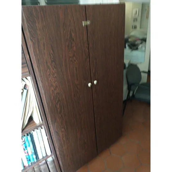 Closet Armario De Formica, En Buen Estado, Esta En Caracas
