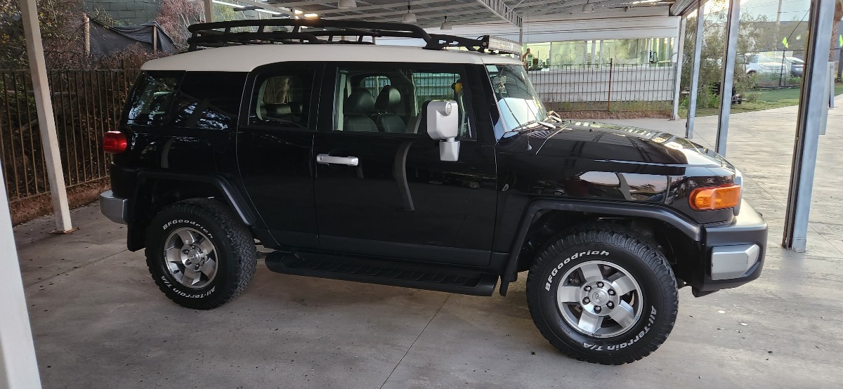 Toyota Fj Cruiser 2011 - Recibo Vehiculo En Parte De Pago