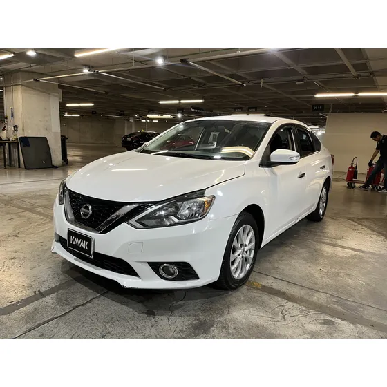 Nissan Sentra 1.8 Advance Mt