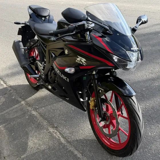 Susuki Gsx-r 150 Modelo 2026 Negro Rojo