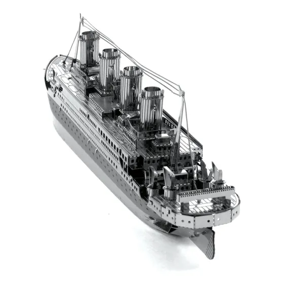Maqueta Metalica Metal Earth Argentina Titanic Plateado 3d