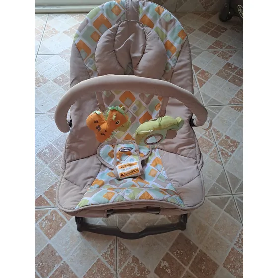 Remato Silla Con Vibración Para Bebé Usada