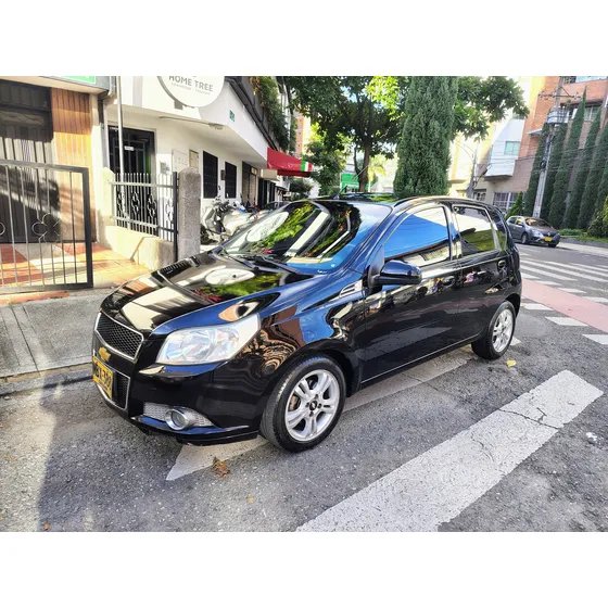 Chevrolet Aveo Emotion 1.6 Gt