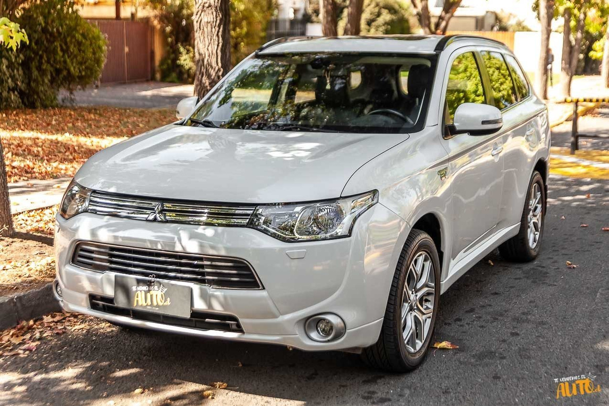 Mitsubishi Outlander Phev 2015