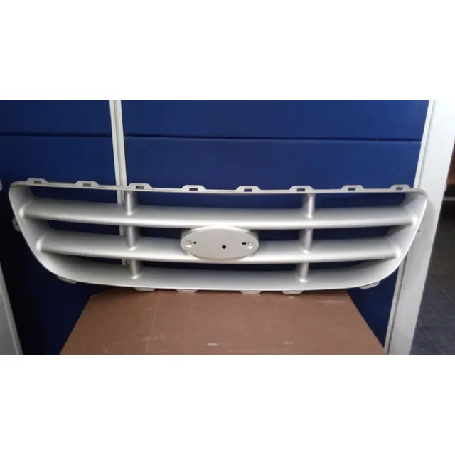 Parrilla O Careta De Pick-up Ford Fortaleza 1998-2006 Usada