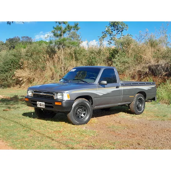 Toyota Hilux Pick-up Std 2.8 C/simple 4x2