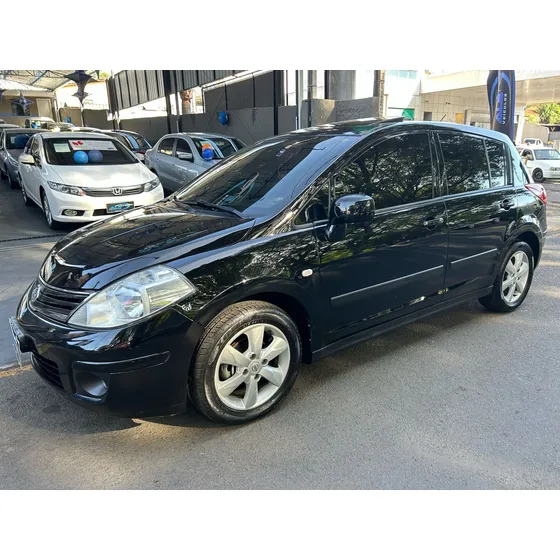 Nissan Tiida 1.8 Sl Flex Aut. 5p