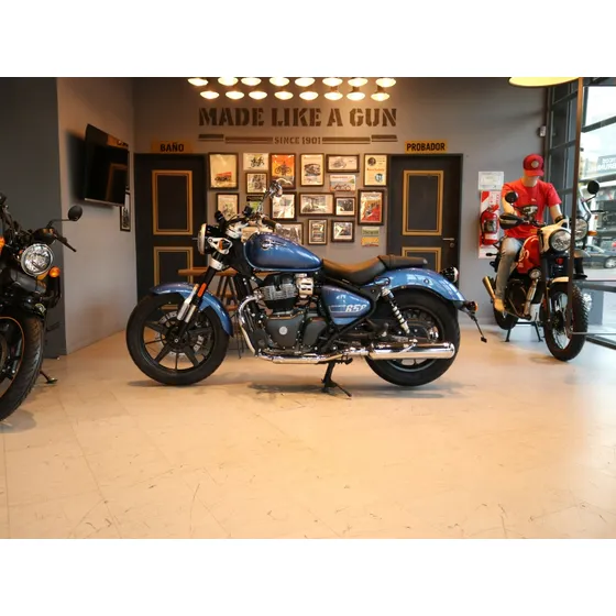Royal Enfield Super Meteor 650 Astral Blue Reserva Hoy