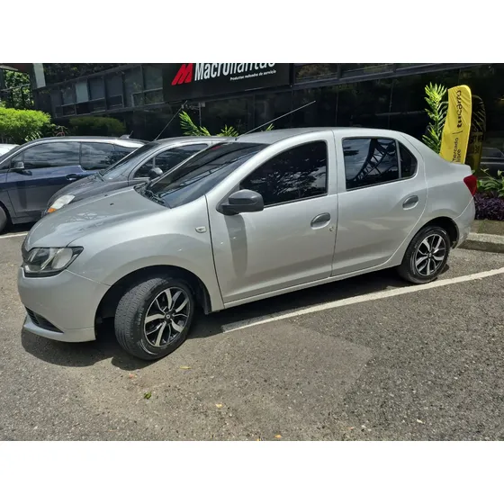 Renault Logan 1.6 Authentique
