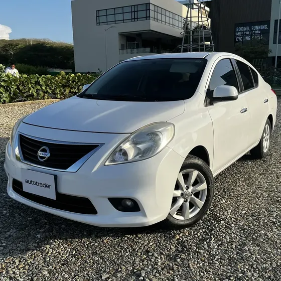 Nissan Versa 2013 1.6 Advance