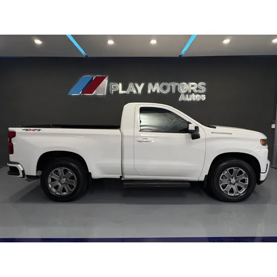 Chevrolet Silverado Cabina Regular 4x4