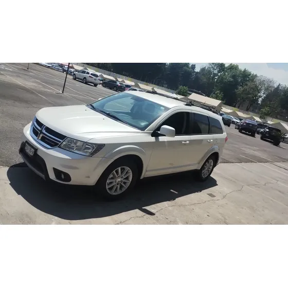 Dodge Journey 2.4 Sxt 7 Pasajeros Lujo At