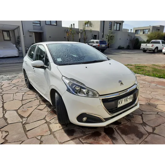Peugeot 208 Active 1.6 Bluehdi 100hp