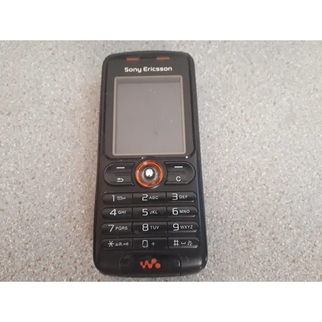 Celular Marca Sony Ericson Modelo W200a   