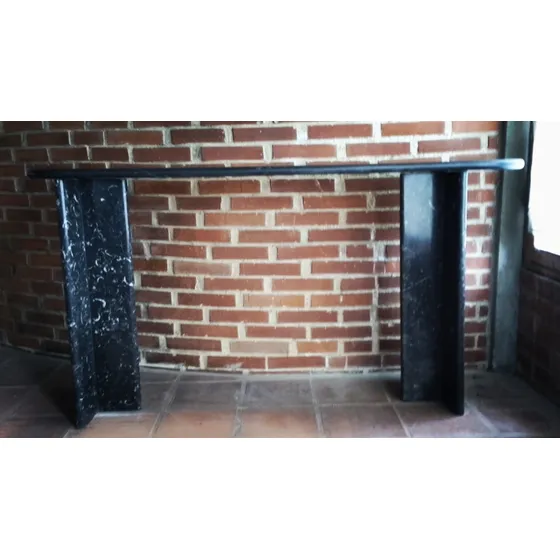 Mesa Tipo Repisa De Marmol Negro. Usada. 80$.
