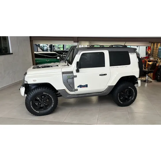 Troller T4 3.2 2p