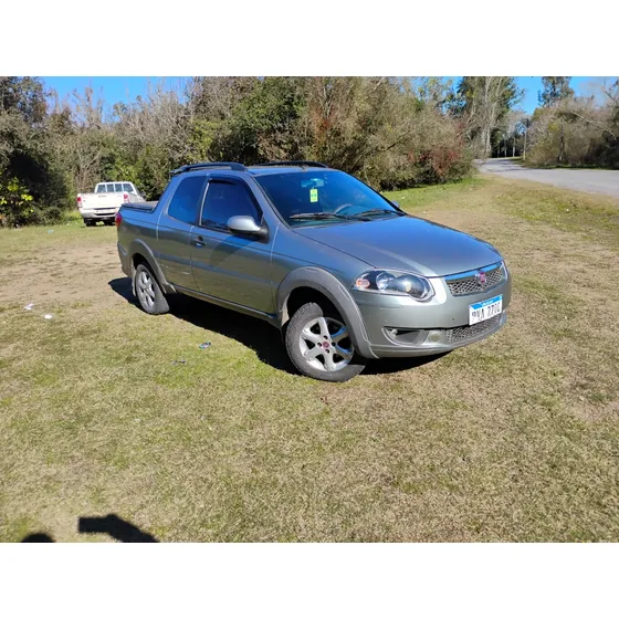 Fiat Strada 1.4 Trekking Cd