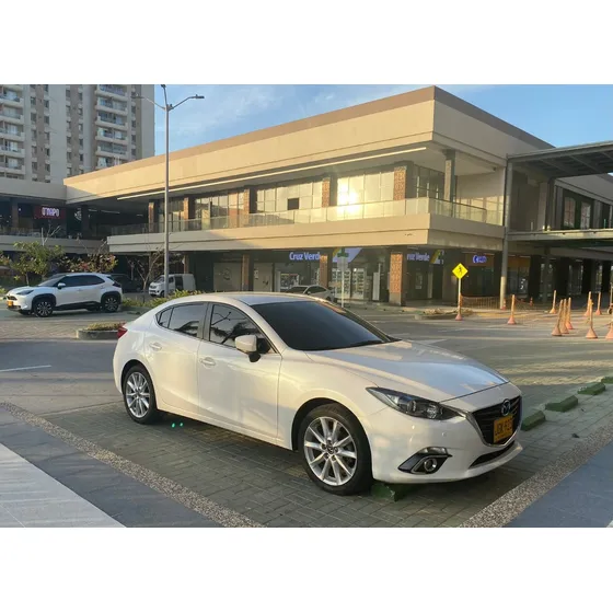 Mazda 3 2.0 Touring