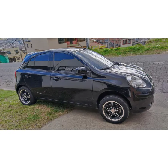 Nissan March 1.6 Advance