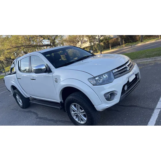 Mitsubishi L200 3.2 Cab Doble 4wd Cr 170cv At