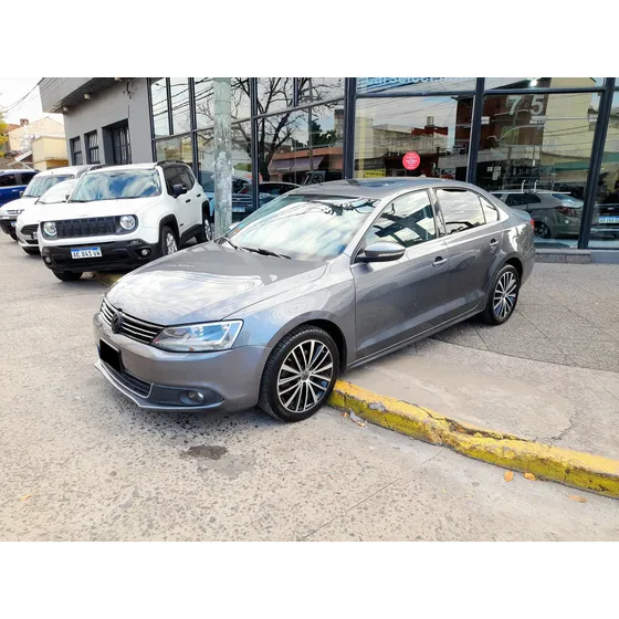 Volkswagen Vento 2.0 Sportline Tsi 200cv Dsg