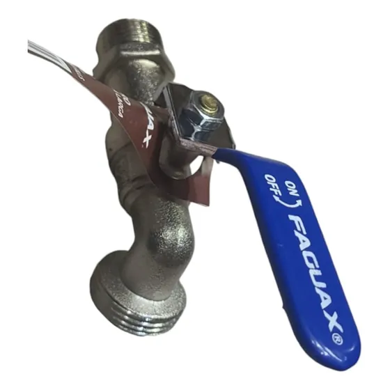 Llave De Chorro  1/2 Con Manilla Larga