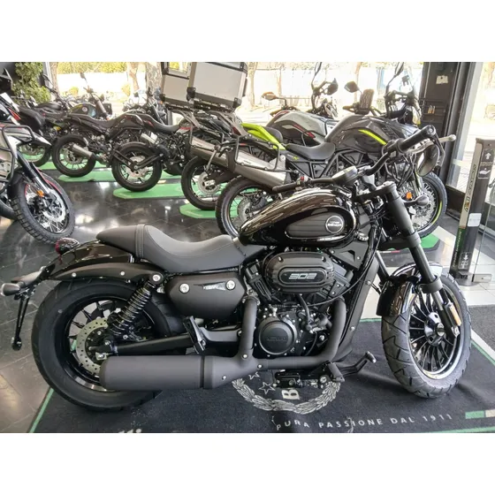 Moto Custom Keeway V 302 (no Sporster 883 Harley) #2