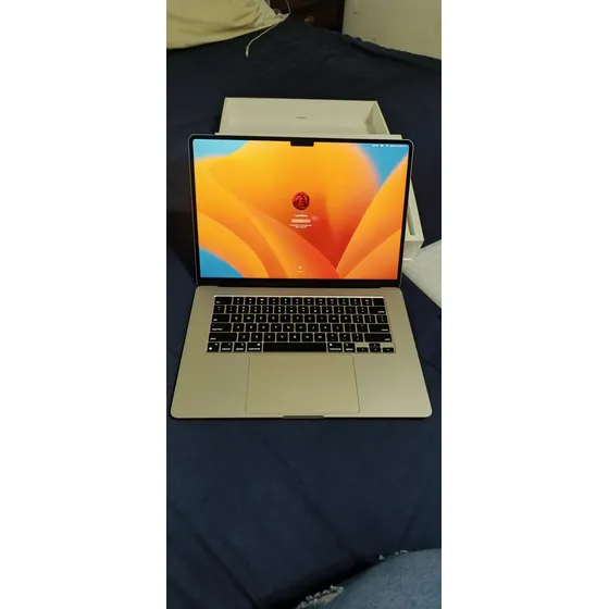 Laptop Apple Macbook 15 Inch Chip M2 1800vds.-