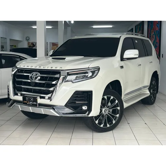 Toyota Land Cruiser Prado Vx White Edition