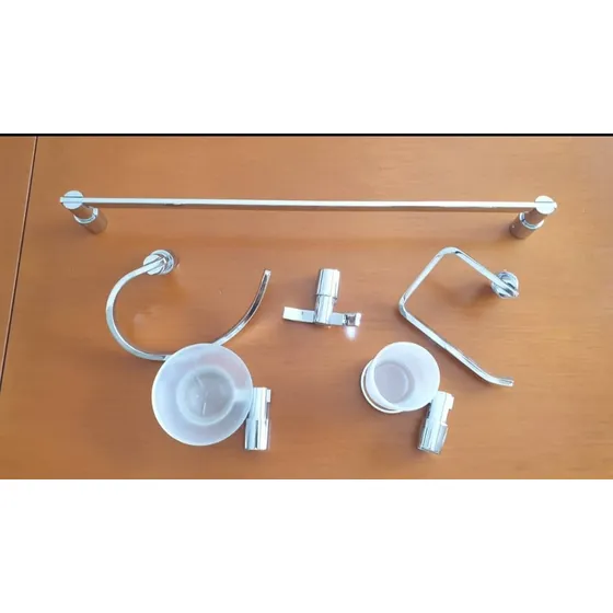 Accesorios De Baño Juego 6pzas Metal Cromado  Mod. 1500