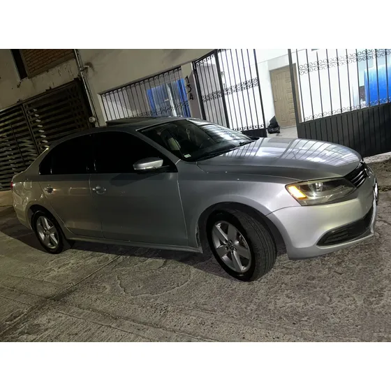 Volkswagen Jetta 2.5 Style Active Tiptronic At