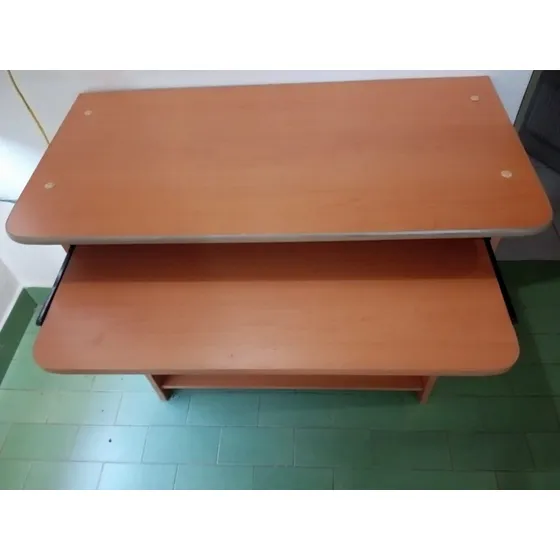 Mesa Para Computadora Desarmable 