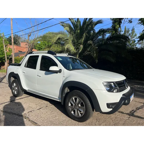 Renault Duster Oroch 2.0 Outsider Plus