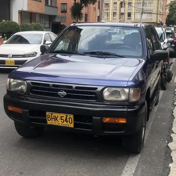 Nissan Pathfinder 1996 3.3 R50 Std