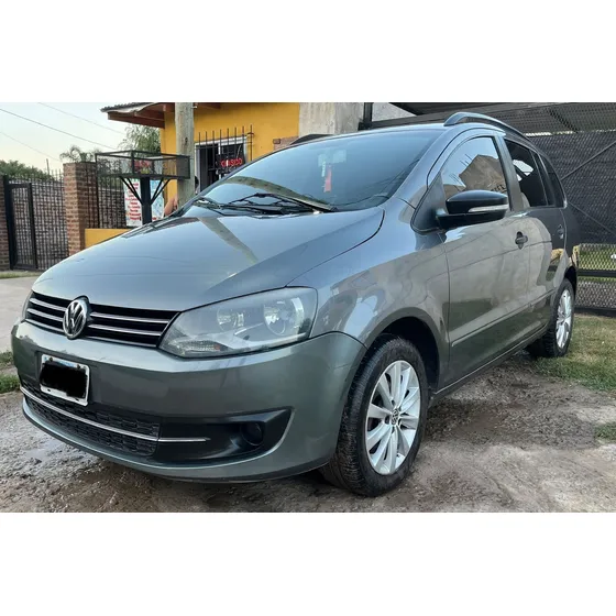 Volkswagen Suran 1.6 Trendline 11b