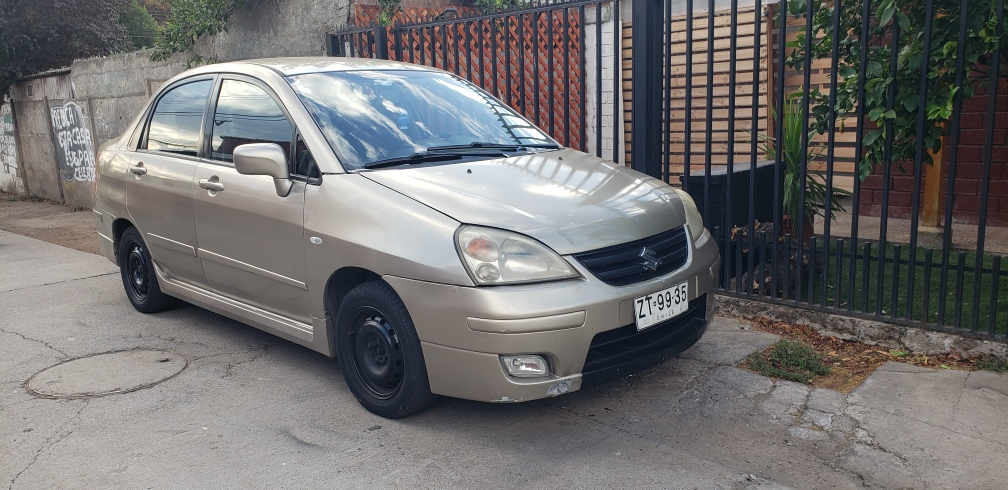 Suzuki Aereo Aereo Sedan 1.6cc