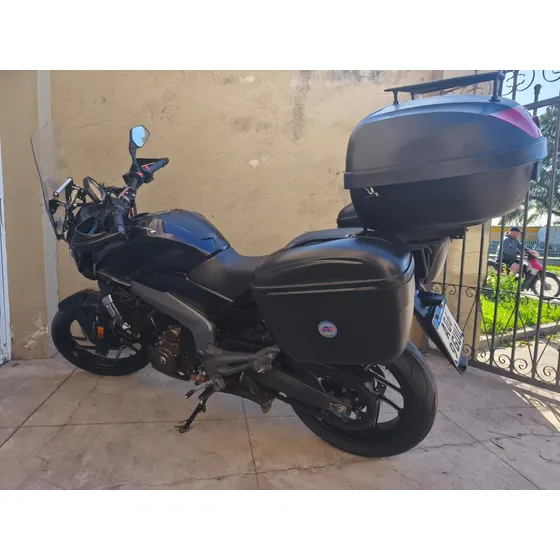 Dominar 400
