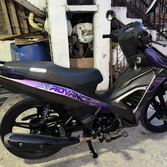 Moto Semiautomática Auteco Victory Advance X1 2024