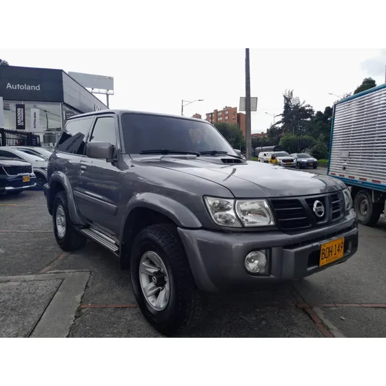 Nissan Patrol 3.0 Y61 Turbo Diesel Mecanico 4x4 Con Cuero Full Equipo