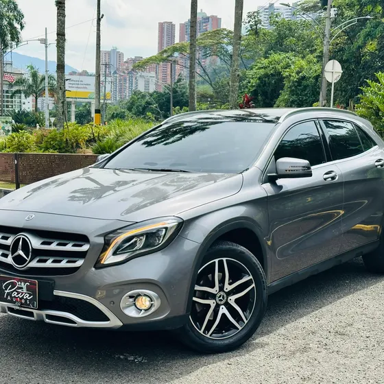 Mercedes-Benz Clase Gla 2020 1.6 200 Urban
