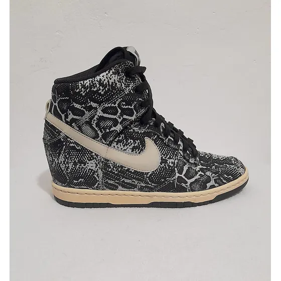 Zapatillas Nike Dunk Sky Hi Mujer Urbanas Talle 36.5