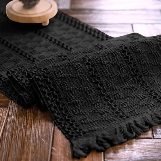 Camino De Mesa Aura Zeus Boho color negro onix de 180 x 30 Cm